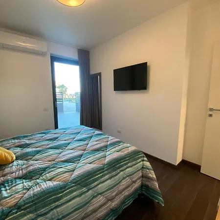 Note Di Mare Fronte & Garage Privato