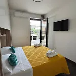Note Di Mare Fronte * 포르토 산텔피디오