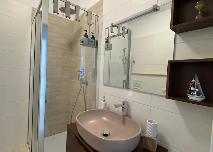 Note Di Mare Fronte *